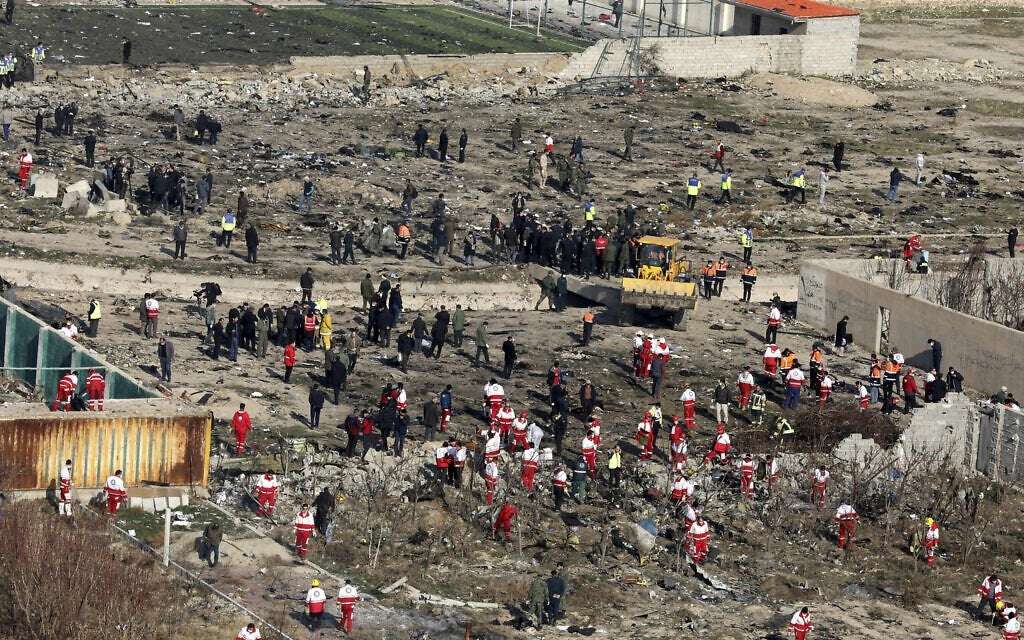 image for Iranian bulldozers clear plane crash site before Ukrainian investigators arrive