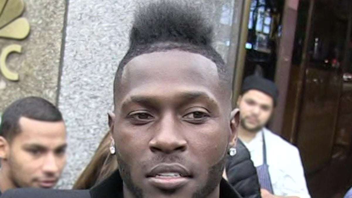 image for Antonio Brown Suspect In Battery and Burglary, Cops Working On Arrest Warrant