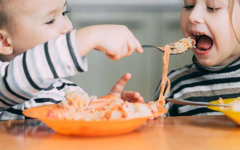 image for Babies are willing to give up food, showing altruism begins in infancy, study says