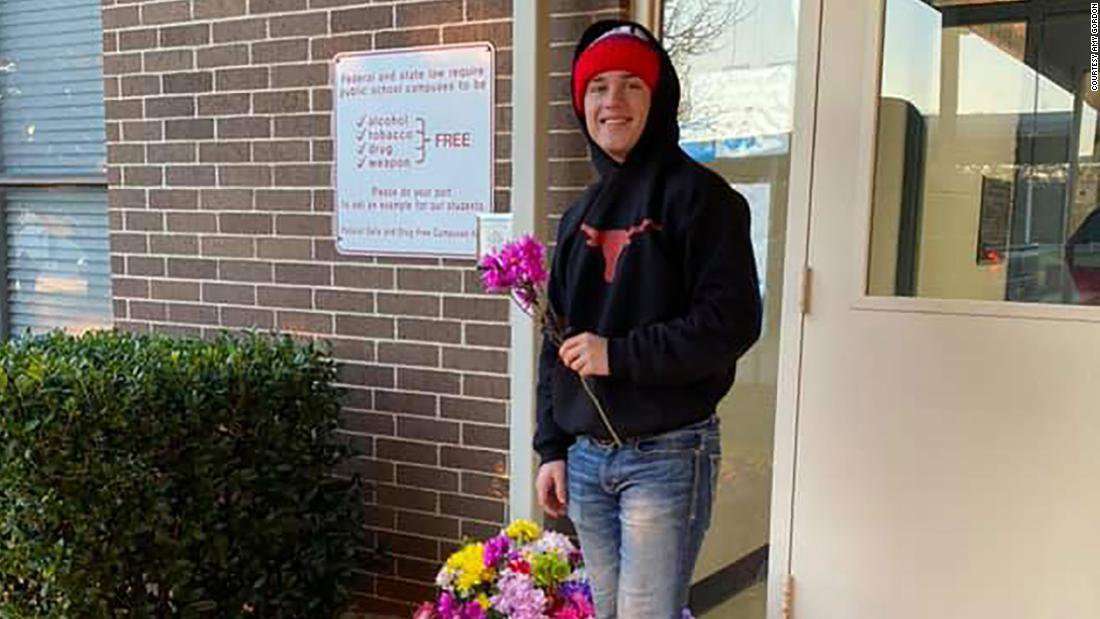 image for A Texas teen bought 170 flowers to give every girl at his school a Valentine