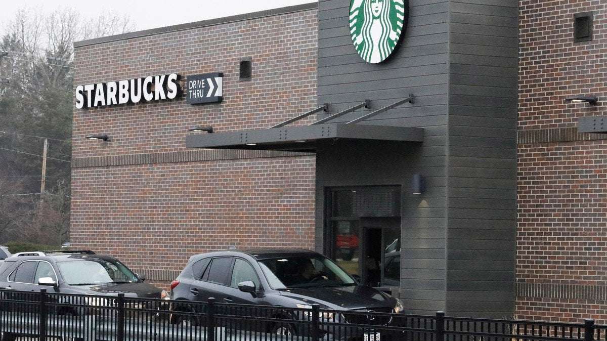 image for Starbucks Employees Are Begging the Company to Shut Down Stores Because of Coronavirus: ‘Coffee Is Not Essential’