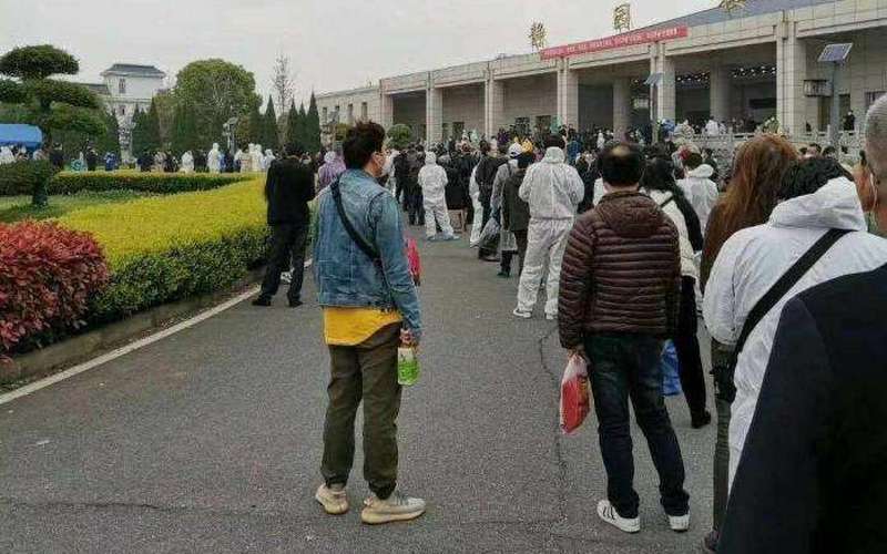 image for Wuhan, endless queues for ashes of coronavirus dead cast doubts on numbers