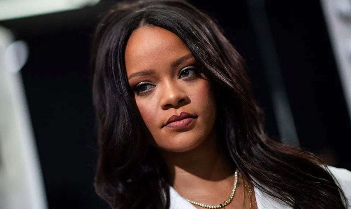 image for Rihanna Donates $4.2 Million to Domestic Violence Victims Impacted by COVID-19 Lockdowns