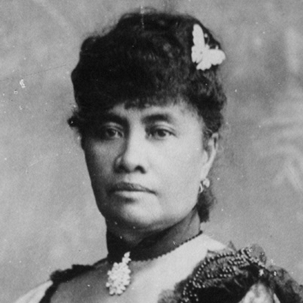 image for TIL that Hawaii's first queen's first time running the country was marked by a smallpox outbreak and that the decisive action she took to stop the spread (closing all ports) drew the ire of rich sugarcane plantation owners and eventually lead to the coup that overthrew her.