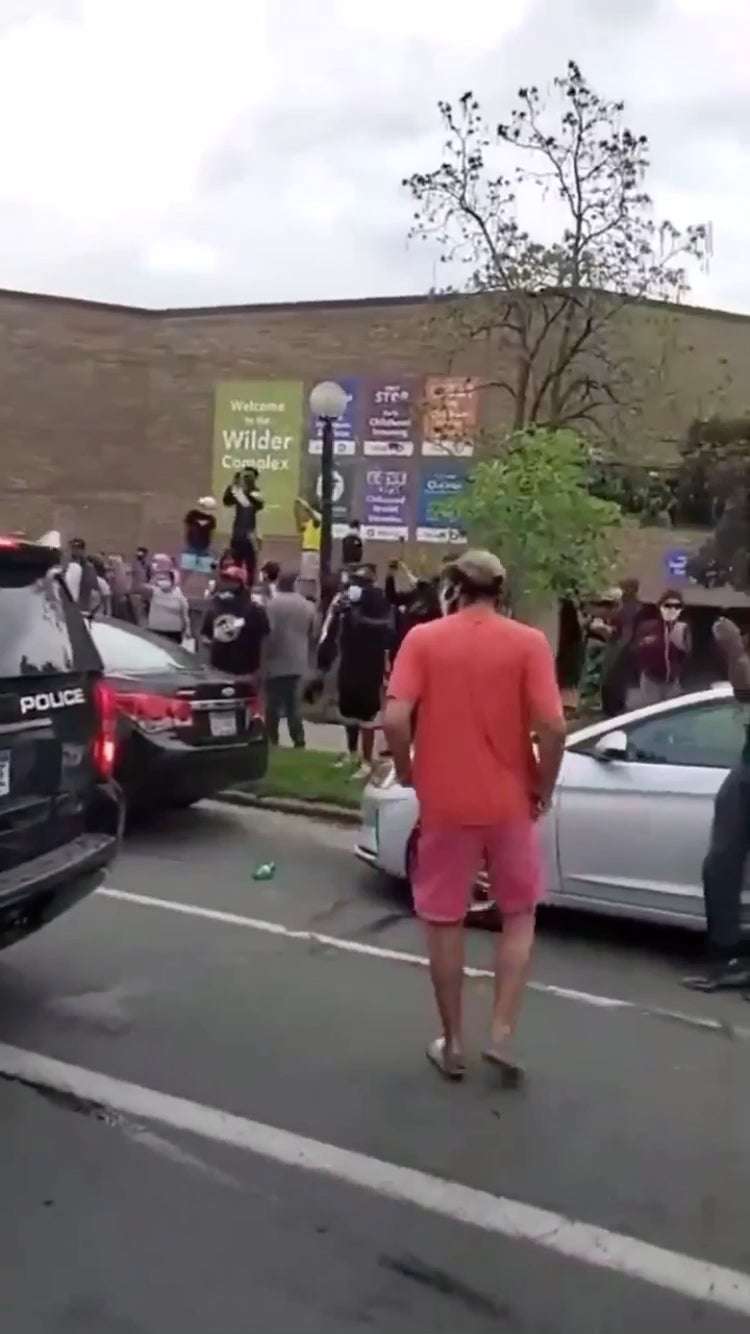 image for Protesters smash cop car windows in the wake of the George Floyd murder : ActualPublicFreakouts