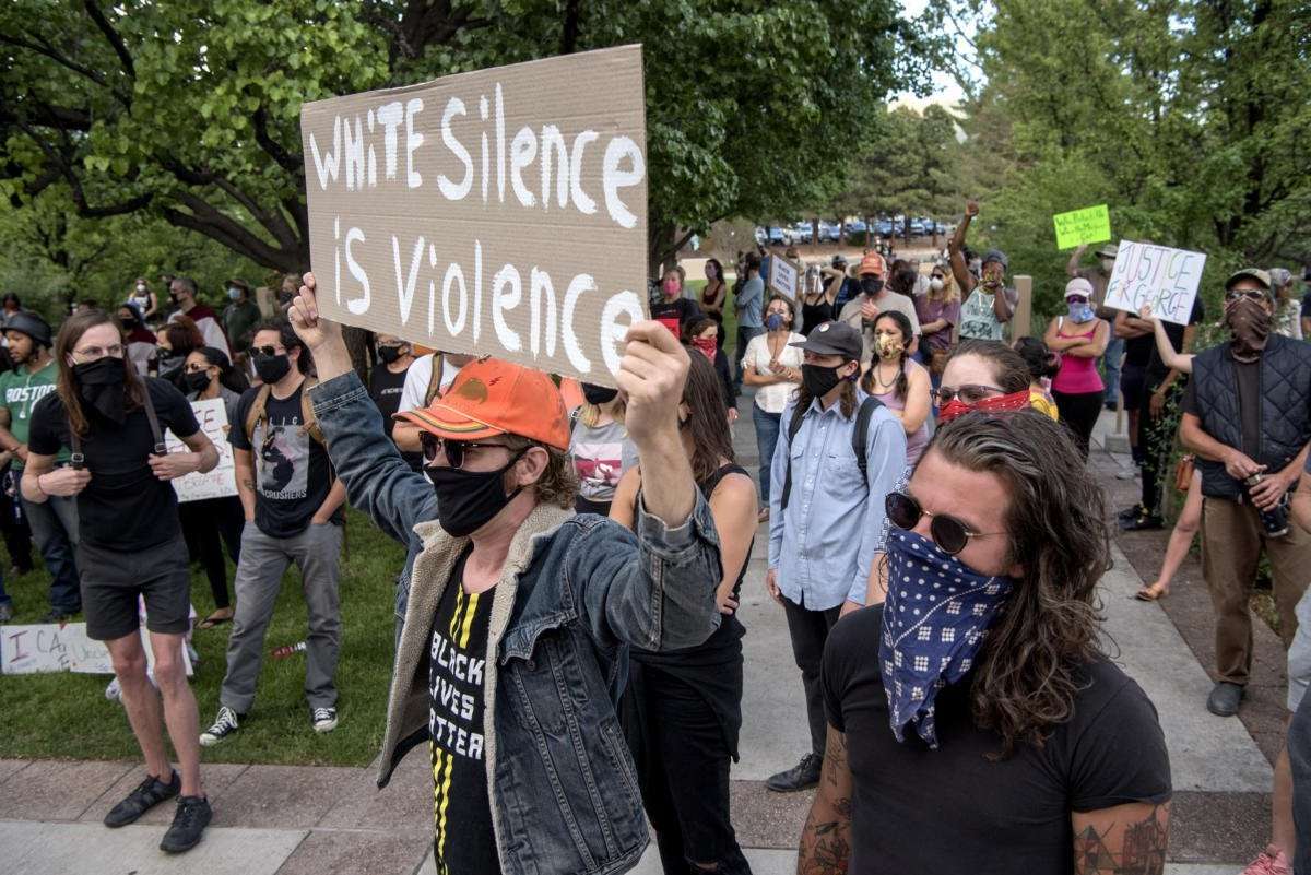 image for Peaceful protest in Santa Fe draws hundreds carrying signs, singing
