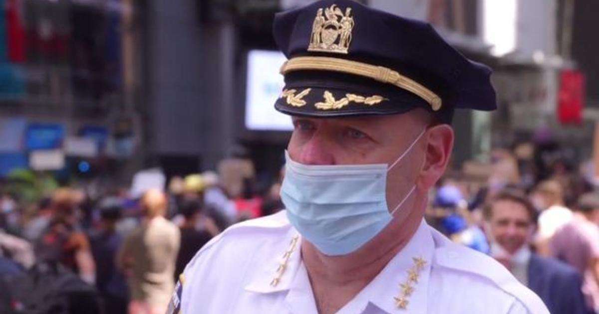 image for Police chief says he doesn't "believe racism plays a role" in NYPD, as protesters fill streets