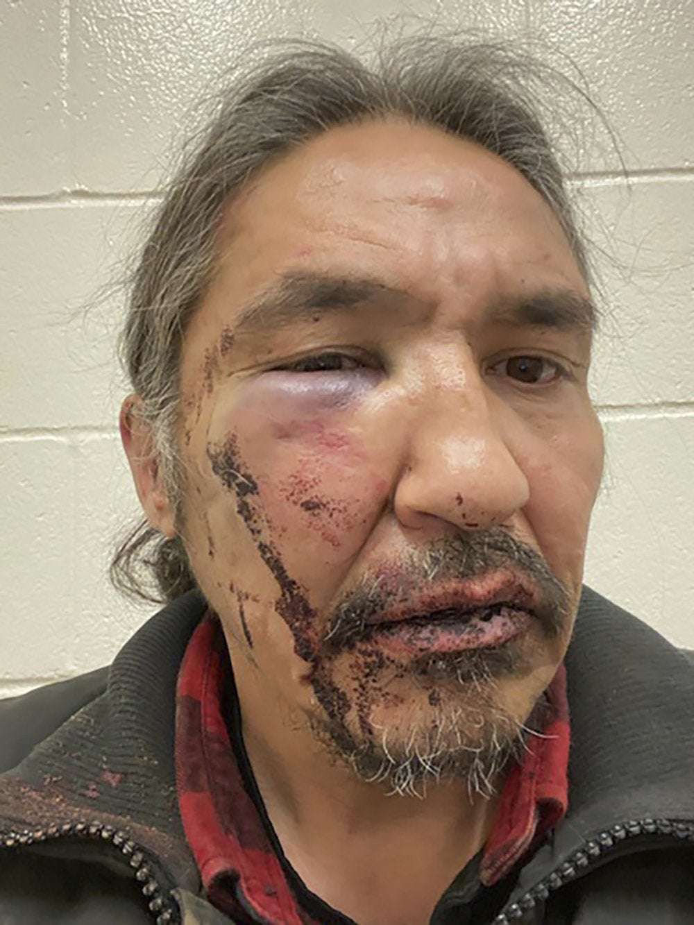 image for Trudeau: police video of aboriginal chief arrest shocking