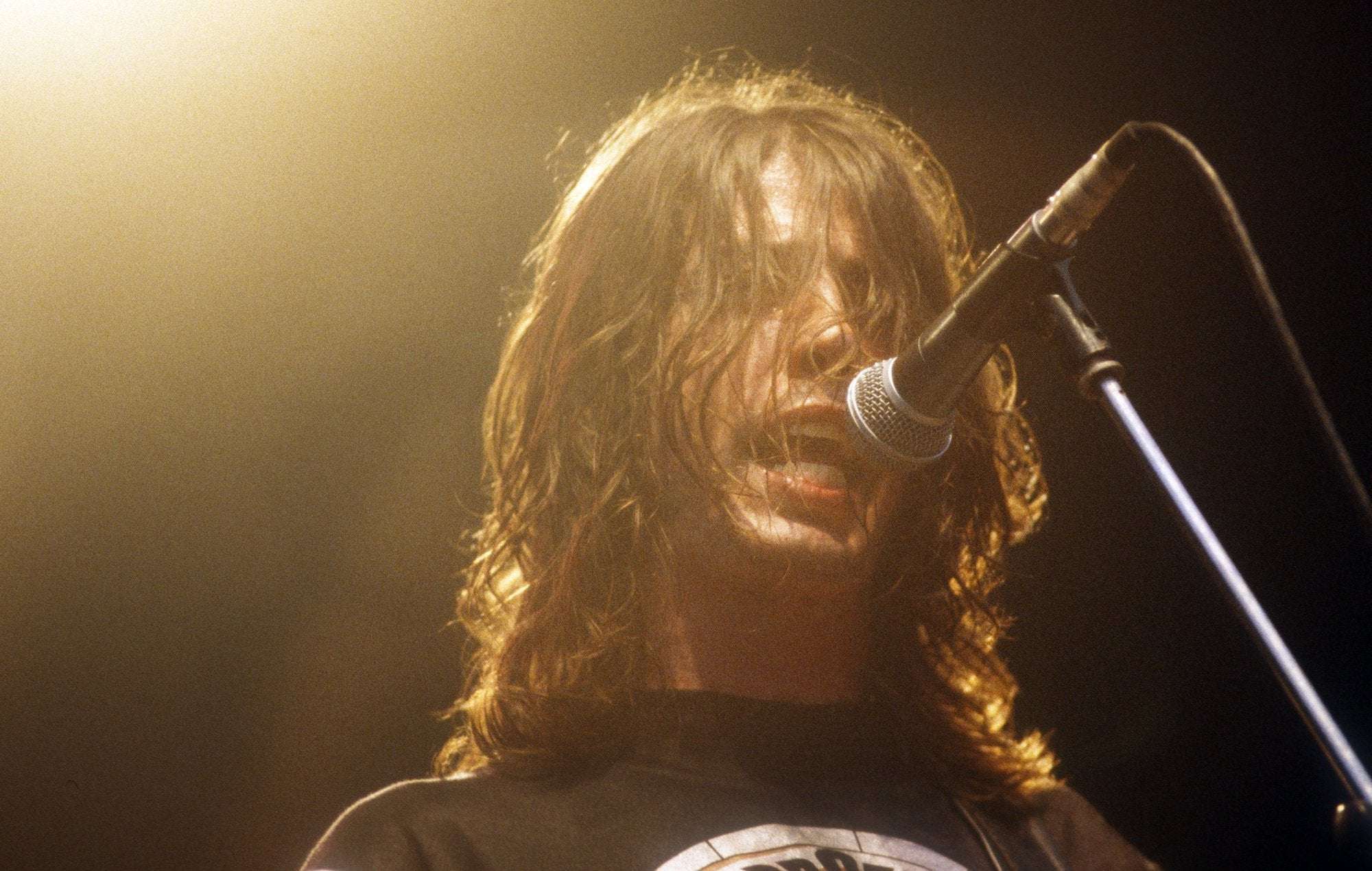 image for Dave Grohl reflects on making Foo Fighters' debut album 25 years on