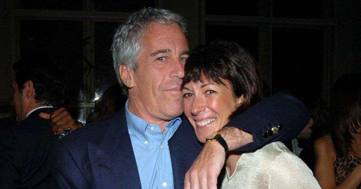 image for Ghislaine Maxwell had a cellphone wrapped in tin foil 'to evade detection'