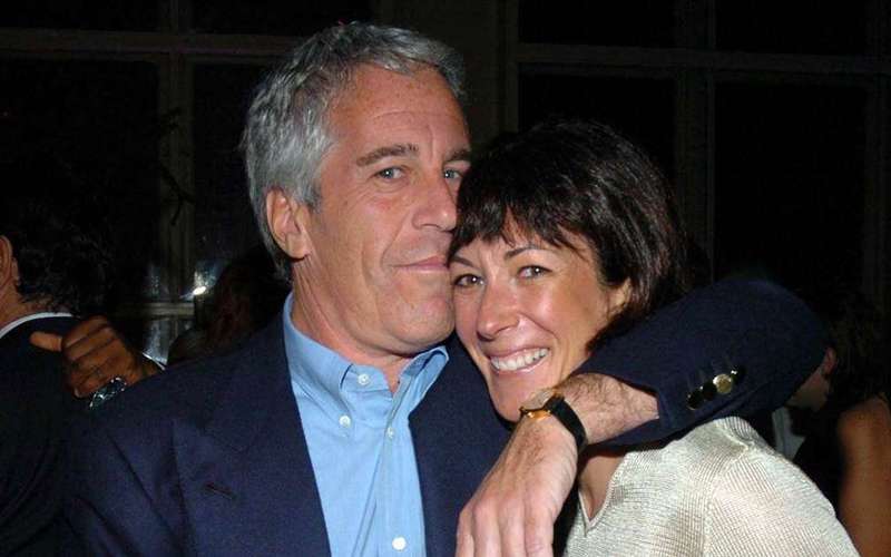 image for Ghislaine Maxwell had a cellphone wrapped in tin foil 'to evade detection'