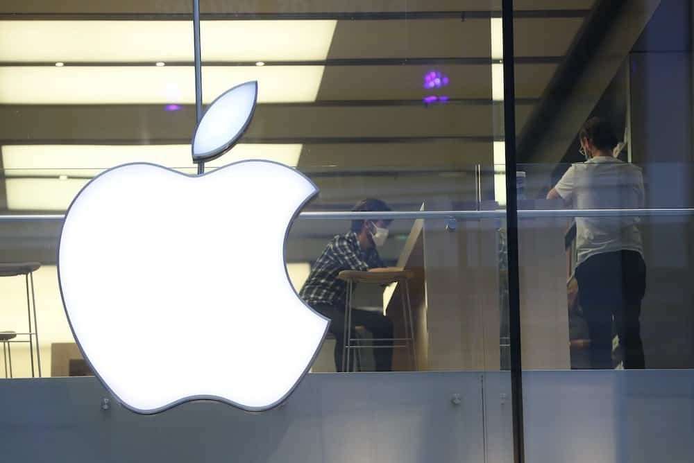 image for Govt should hang ‘heads in shame’ as Apple wins 13 billion euro tax appeal
