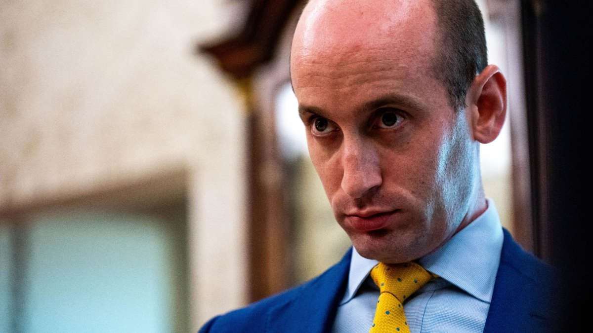 image for Southern Poverty Law Center Adds Stephen Miller to Its List of Extremists