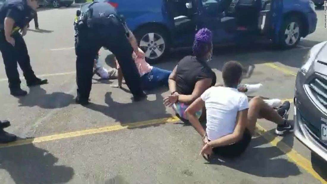 image for Aurora Police Department apologizes after officers draw weapons on Black family in stolen vehicle mix-up