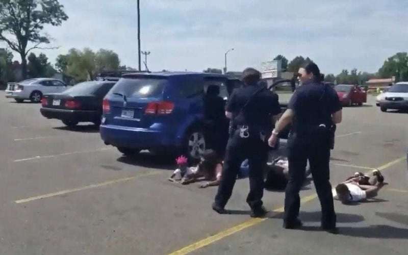 image for Colorado Cops ‘Mistake’ Black Family of Five in SUV for One Stolen Motorcycle