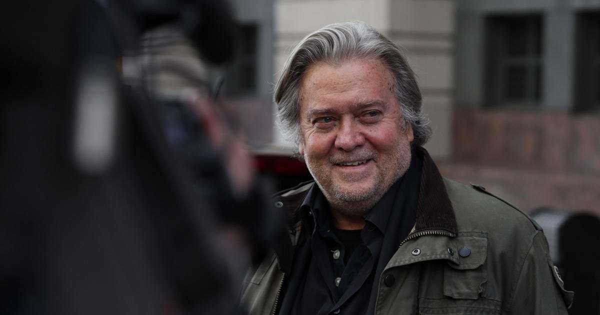 image for Steve Bannon indicted in scheme to defraud donors to campaign pledging to build border wall