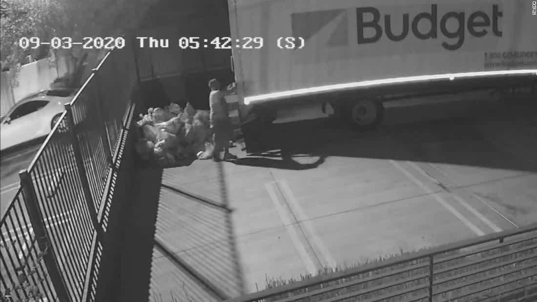 image for Video shows USPS mail being dumped in a California parking lot. A postal union says USPS employees weren't involved
