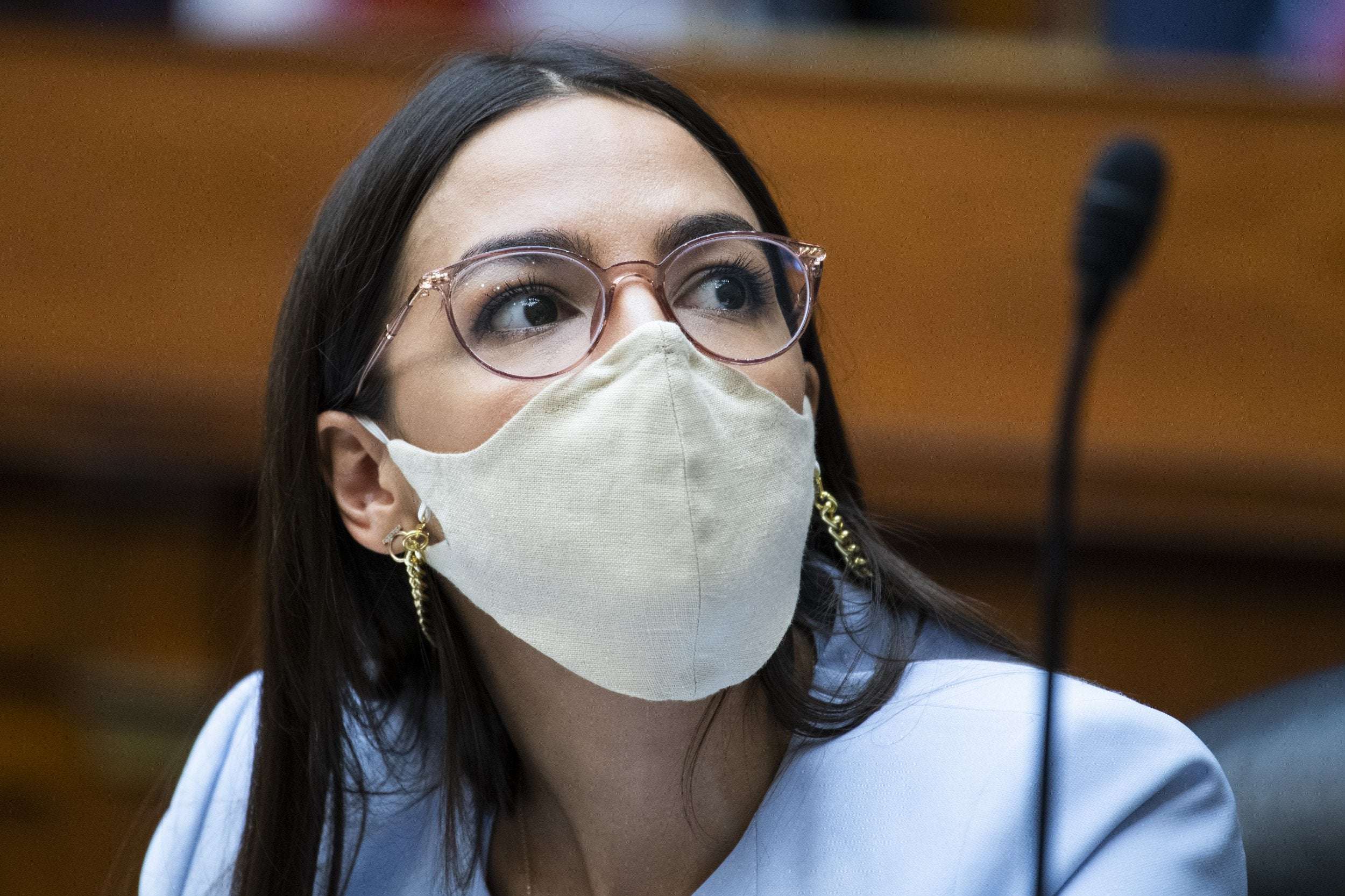 image for AOC Says U.S. 'Must Atone' for Rights Violations After Whistleblower's ICE Hysterectomy Claims
