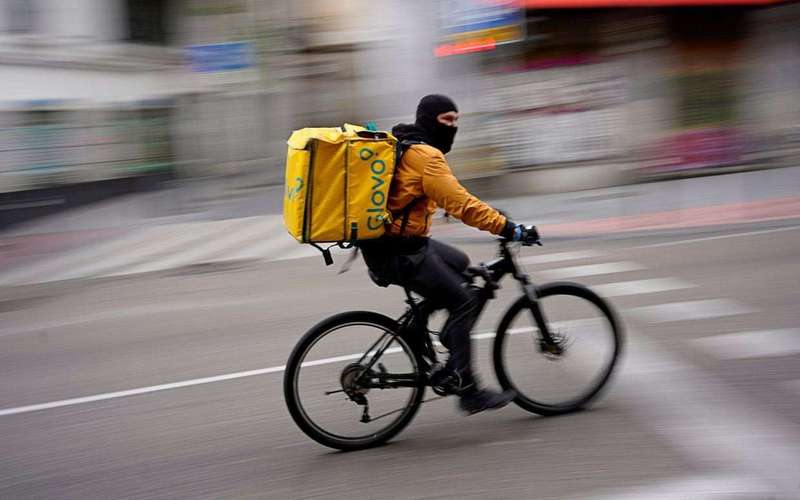 image for Spain's Supreme Court rules food delivery riders are employees, not freelancers