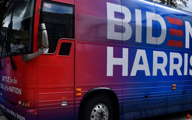 image for Biden staff call 911 after bus swarmed by Trump supporters on Texas highway