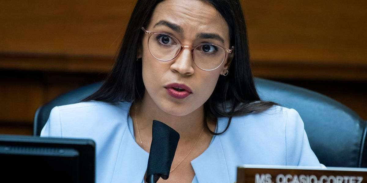 image for AOC said the reason Democrats lost seats in Congress is that they barely advertised on Facebook and are internet incompetent