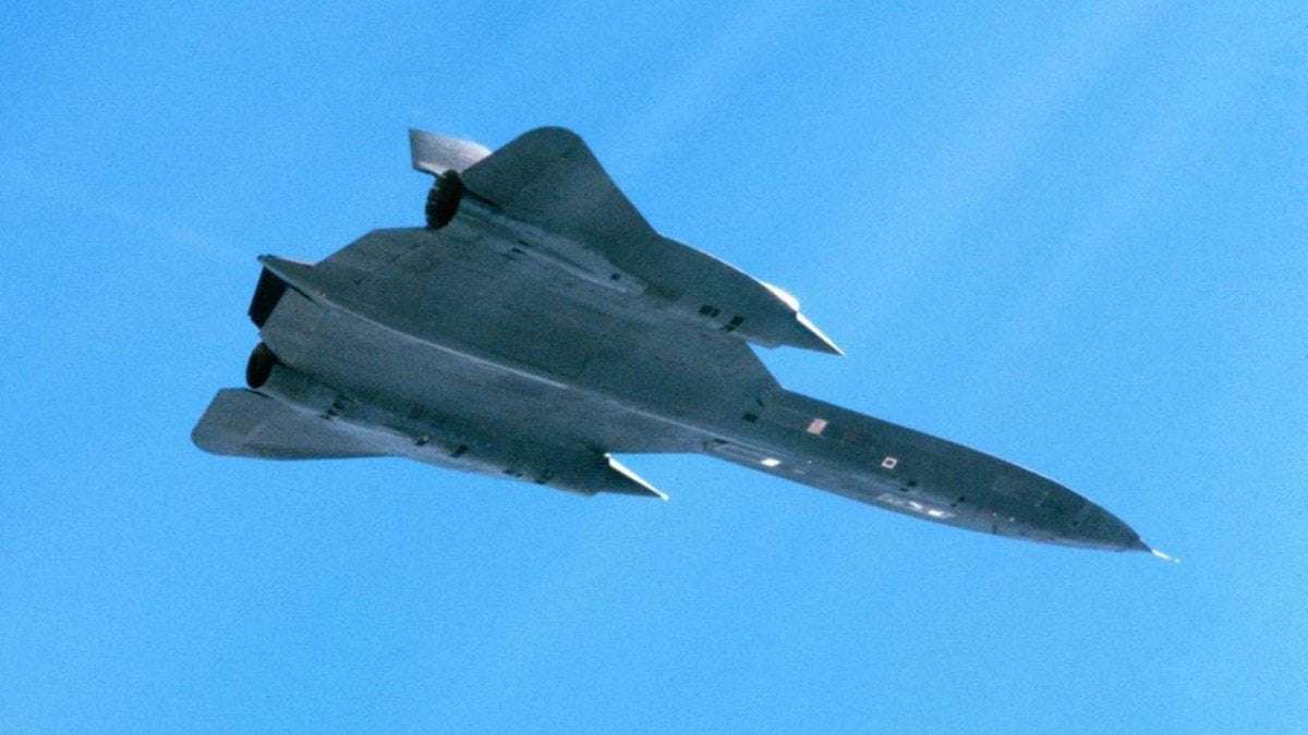 image for That Time A Crippled SR-71 Blackbird In Emergency Was Intercepted By Four Swedish Viggens After Violating Sweden’s Airspace