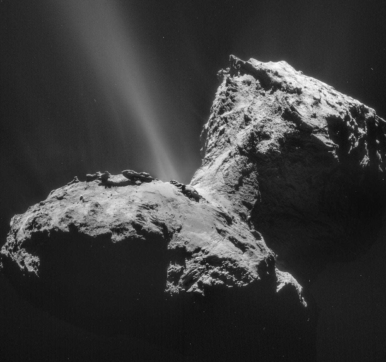 image for Solid Phosphorus has been Found in Comets. This Means They Contain All the Raw Elements for Life