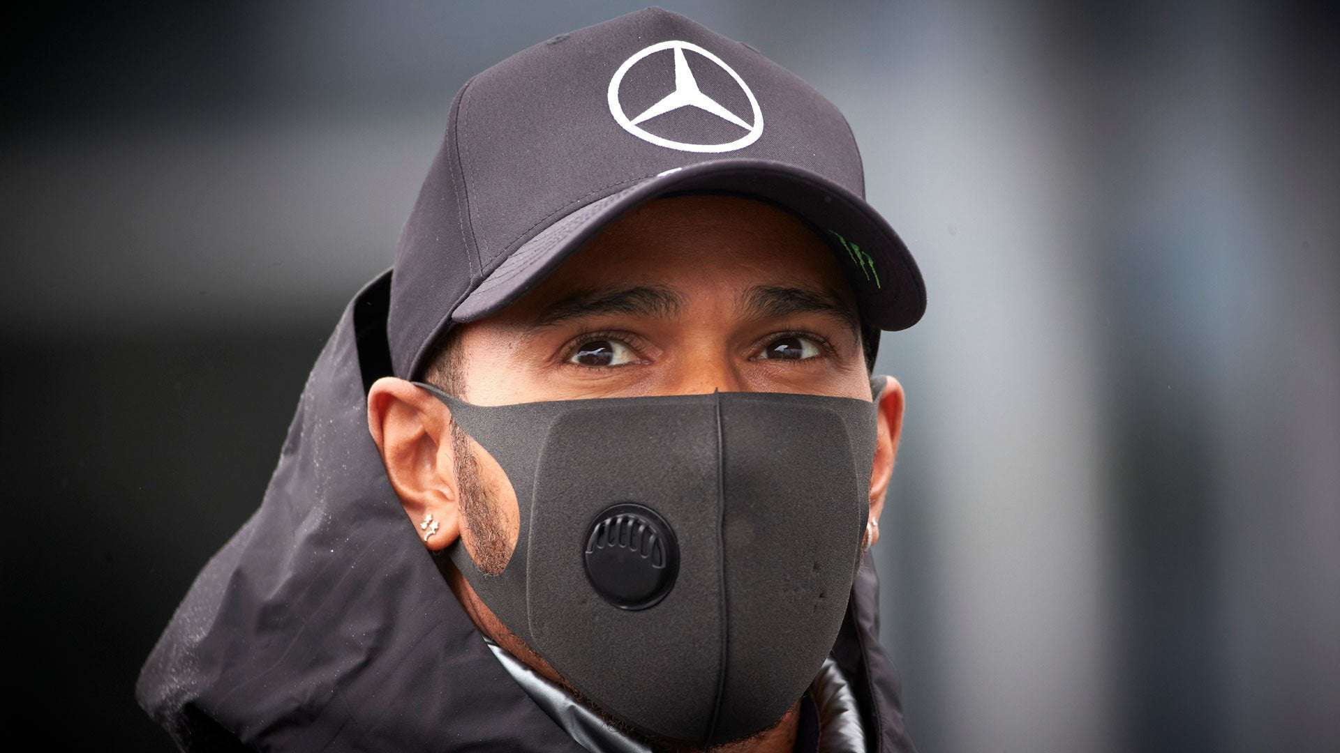 image for Hamilton to make Mercedes return in Abu Dhabi after testing Covid-negative, with Russell heading back to Williams