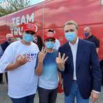 image for Here's senator David Perdue throwing up a white power gesture at a campaign meet and greet. He is up for re-election on Tuesday. Do the right thing, Georgia.