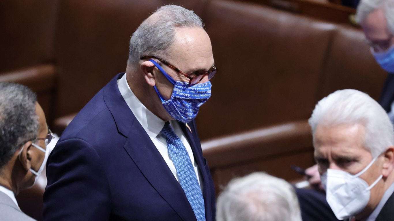 image for Schumer urges FBI to add Capitol rioters to federal no-fly list