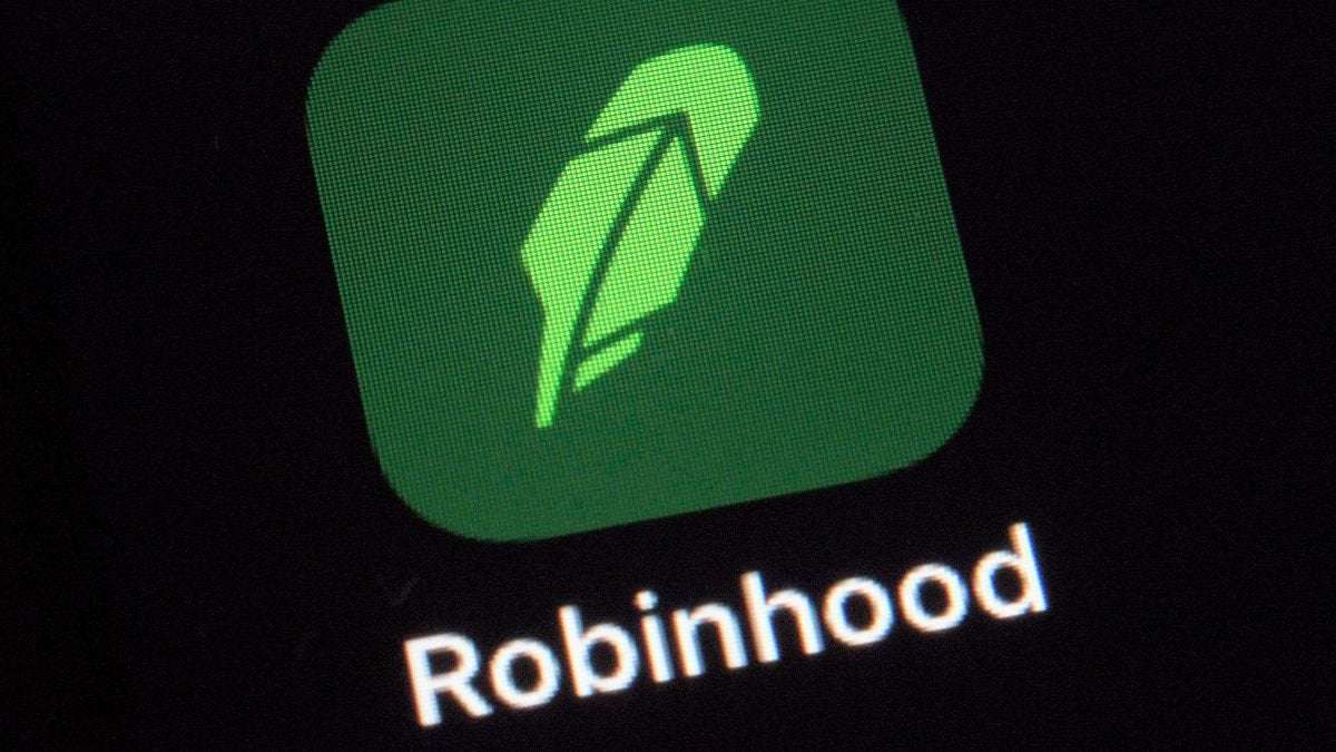 image for Google Deletes 100,000 Negative Reviews of Robinhood App From Angry Users