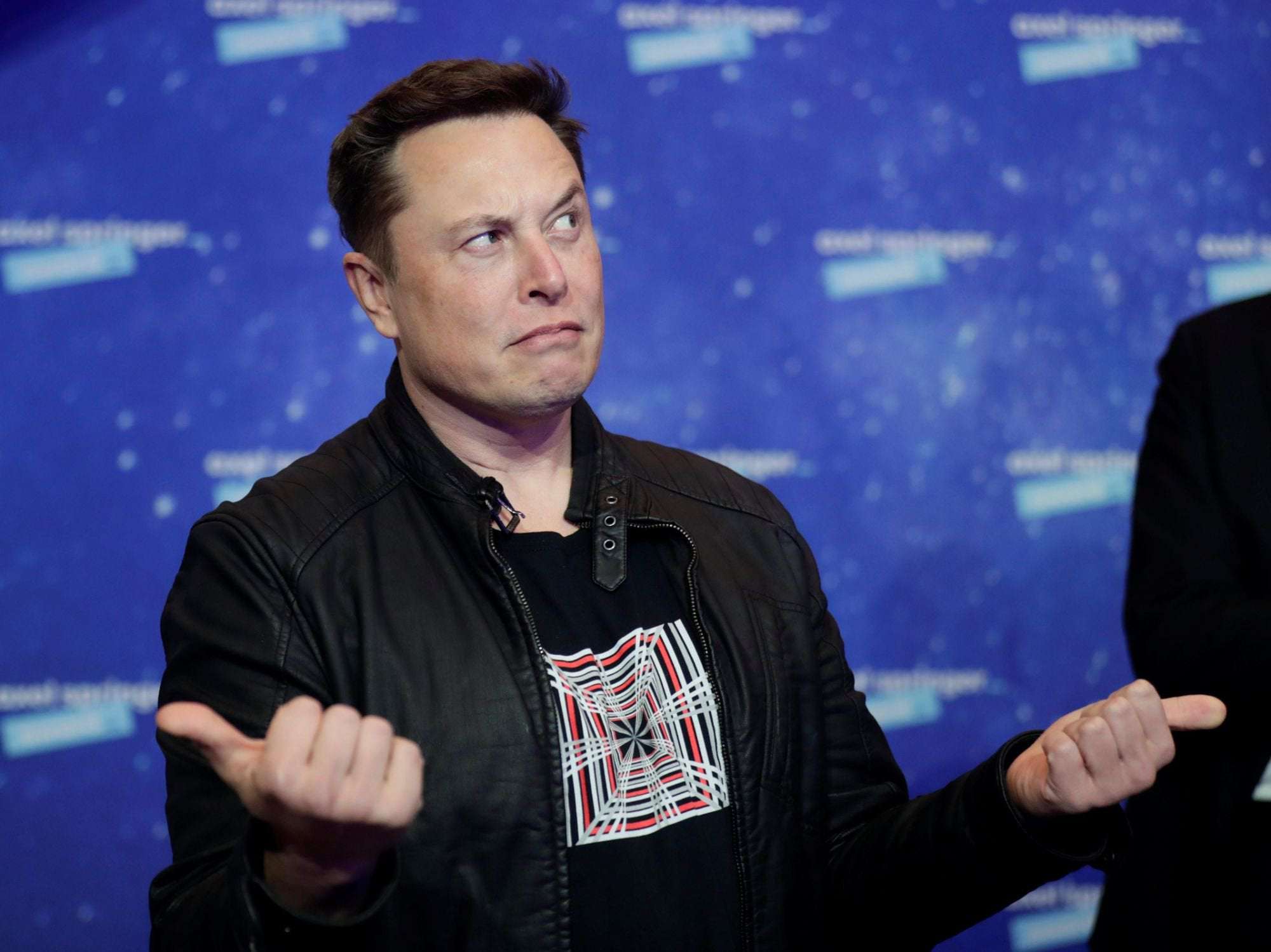 image for Russia may fine citizens for using SpaceX's Starlink internet. Here's how Elon Musk's service poses a threat to authoritarian regimes.
