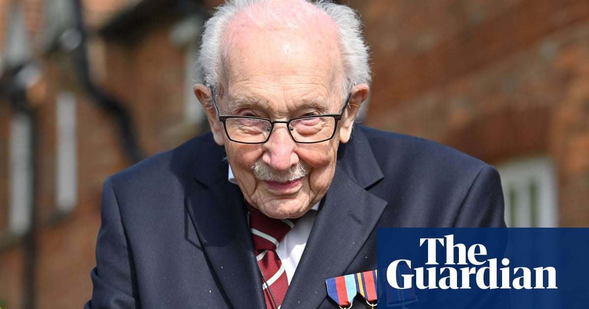 image for Capt Sir Tom Moore dies at 100 after testing positive for Covid