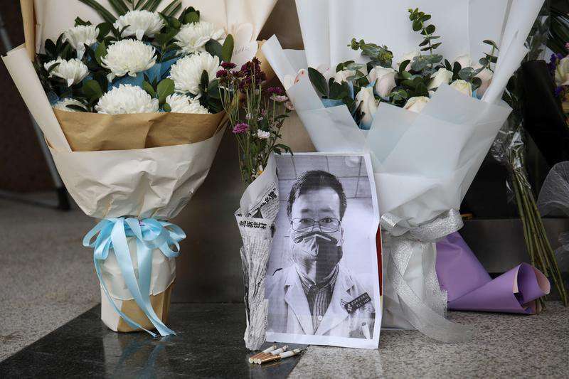 image for Wuhan residents remember coronavirus 'whistleblower' doctor a year after his death