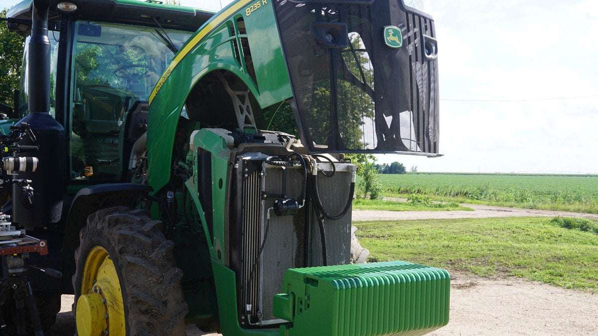 image for John Deere Promised Farmers It Would Make Tractors Easy to Repair. It Lied.