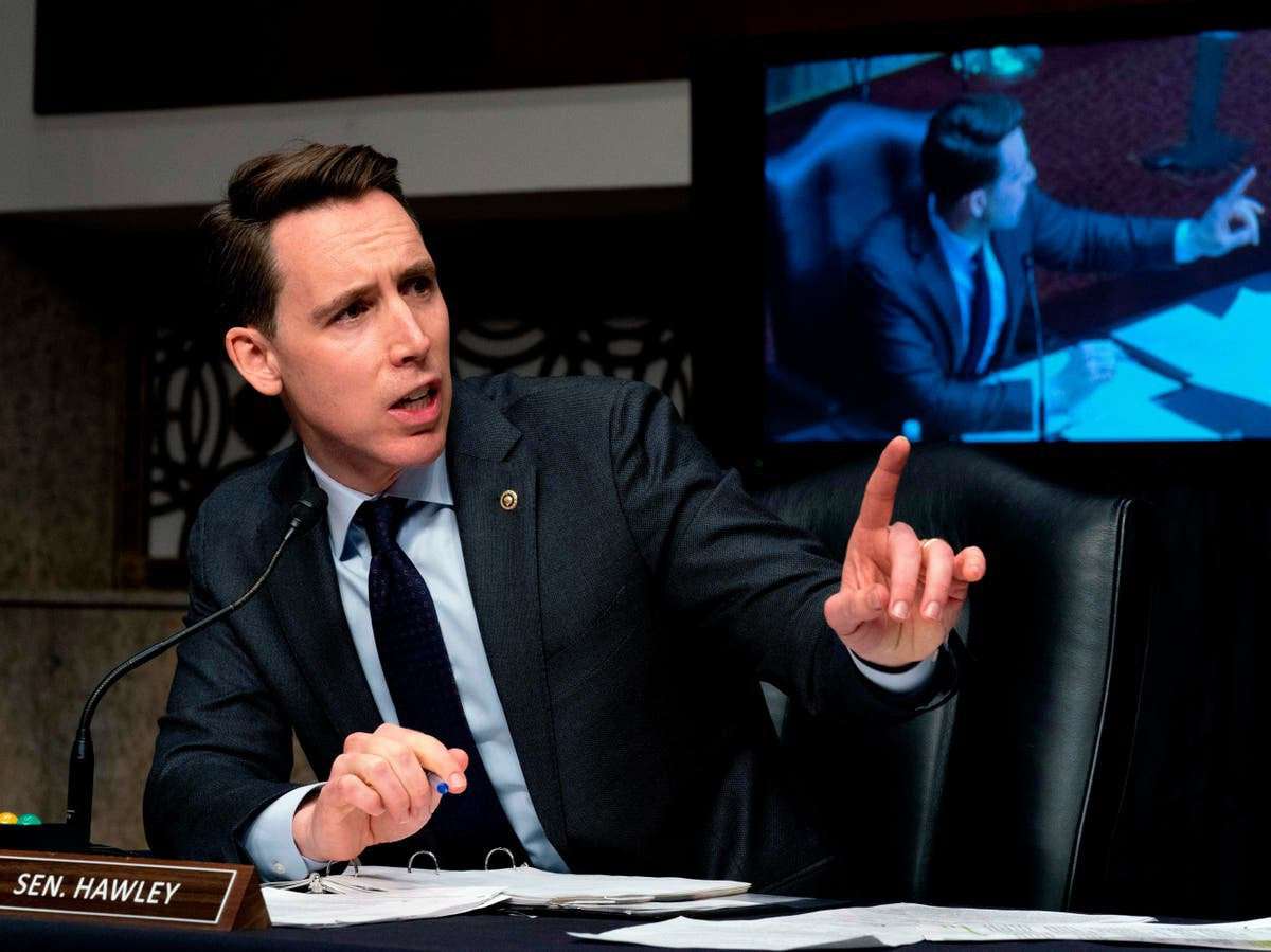 image for ‘Hard to watch a traitorous insurrectionist question witnesses’: Internet erupts amid Hawley appearance at Capitol probe