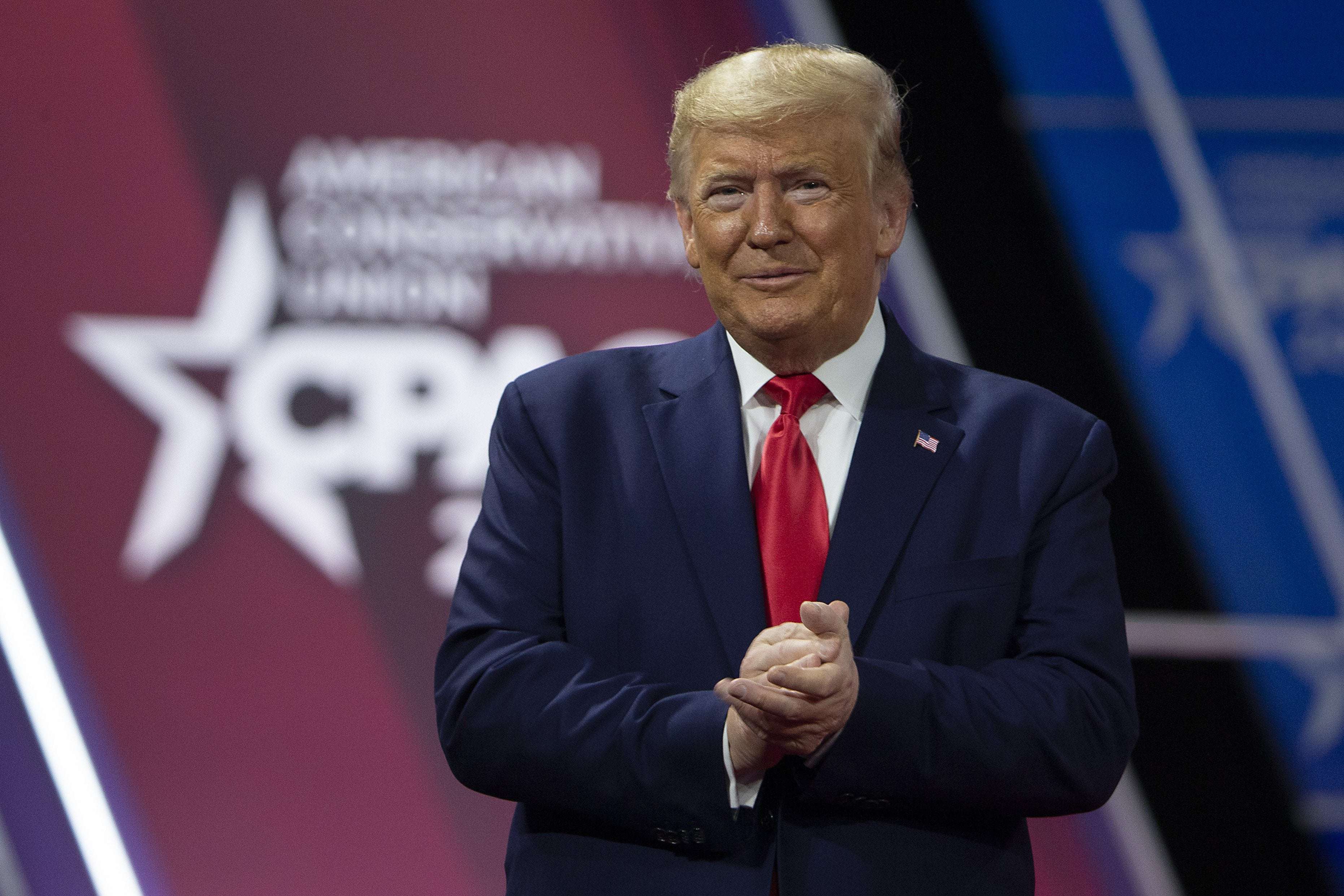 image for Mitch McConnell Booed by CPAC Audience as Trump Takes Credit for His Reelection