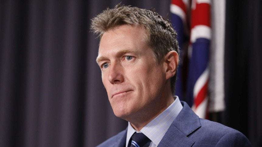image for Christian Porter identifies himself as unnamed Cabinet minister and strenuously denies historical rape allegation