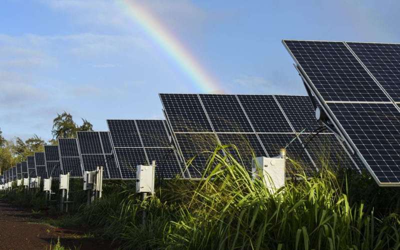 image for U.S. solar industry comes ‘roaring back,’ breaks multiple records in 2020