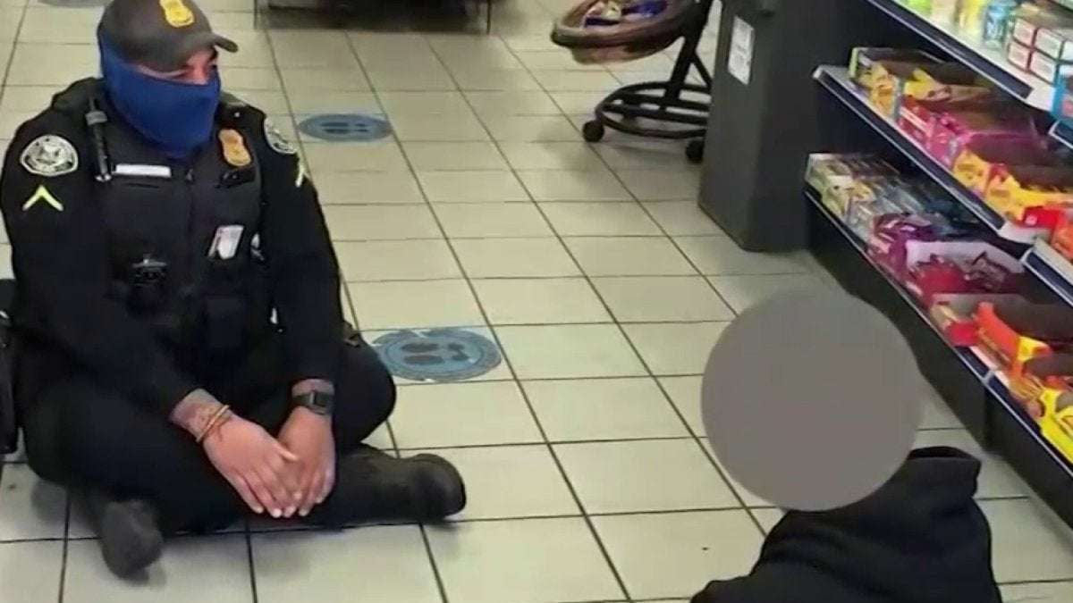 image for Maryland Officers Deescalate Situation, Offer Compassion to Man in Behavioral Crisis