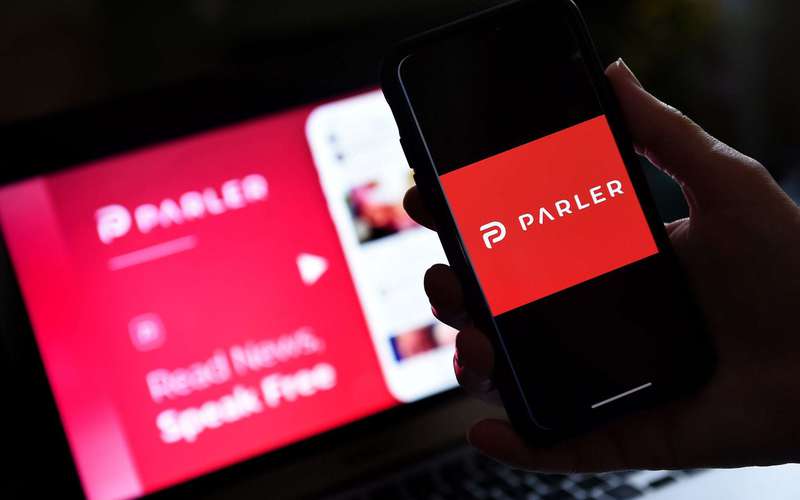 image for Parler Users Furious That Site Sent Violent Posts to FBI Ahead of Capitol Riot