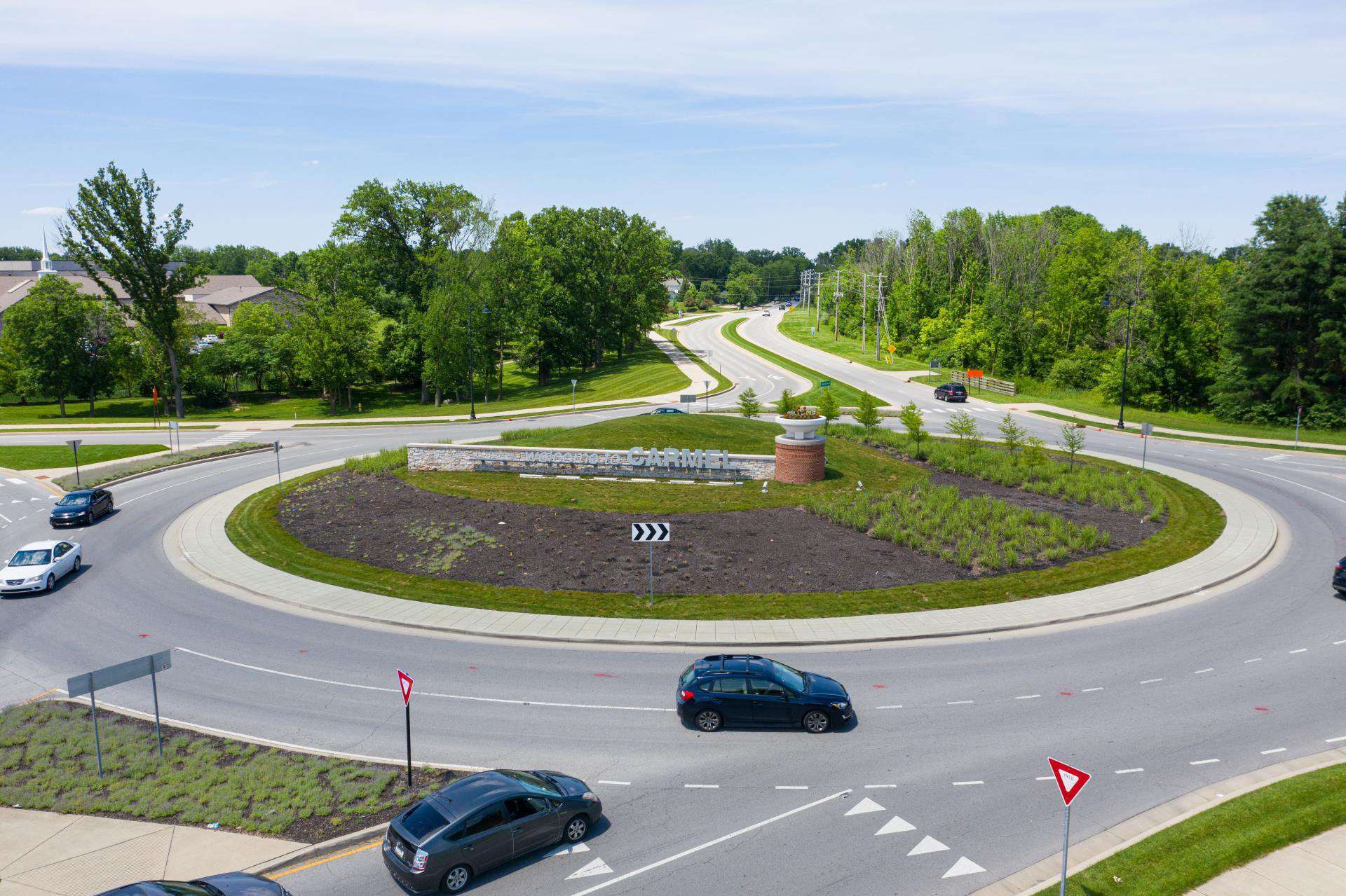image for TIL Carmel, a city in Indiana, has the highest number of traffic roundabouts in the US. Since late 1990s the city has built 125 roundabouts.