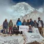 image for Nepalese climbers removed 2.2 tons of trash from Everest while the tourists were away