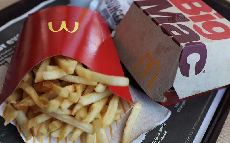 image for McDonald's, Other CEOs Tell Investors $15 Minimum Wage Won't Hurt Business