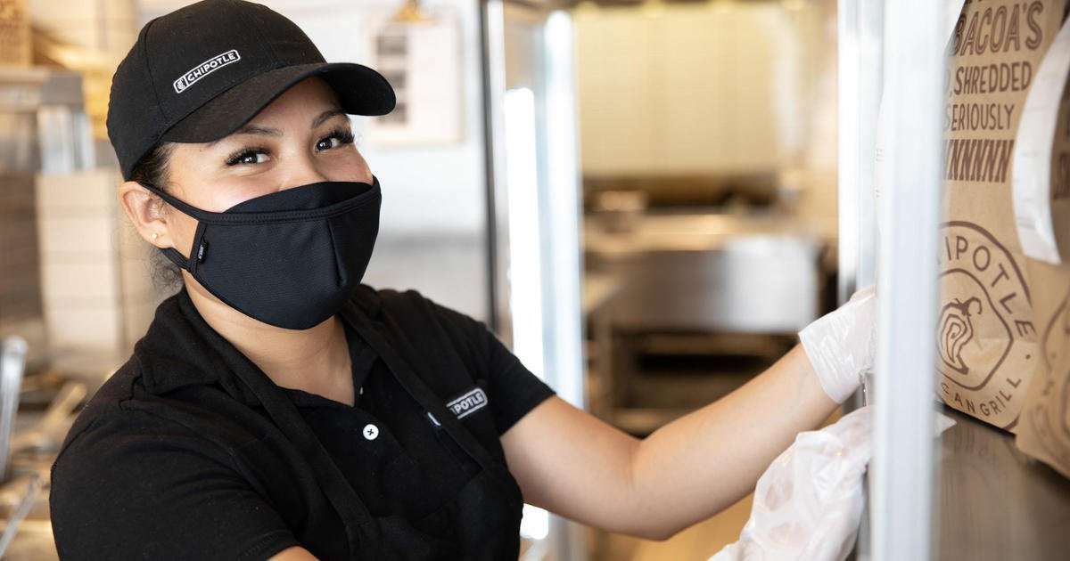 image for Chipotle hikes average wage to $15 an hour amid labor squeeze