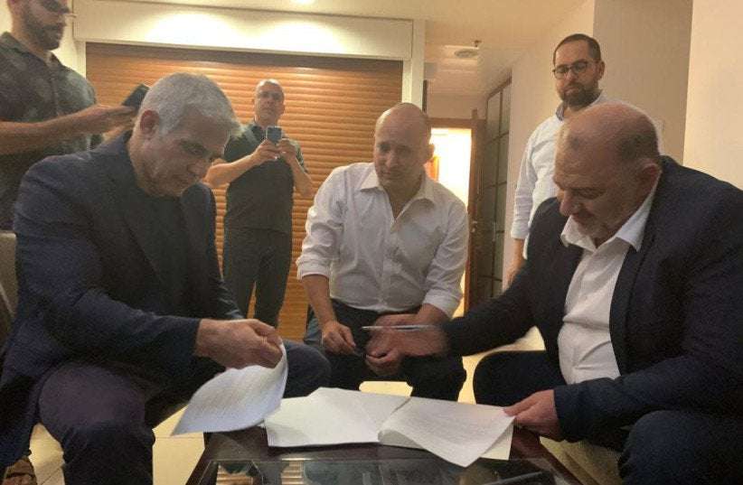 image for Lapid tells Rivlin: I have succeeded in forming coalition with Bennett