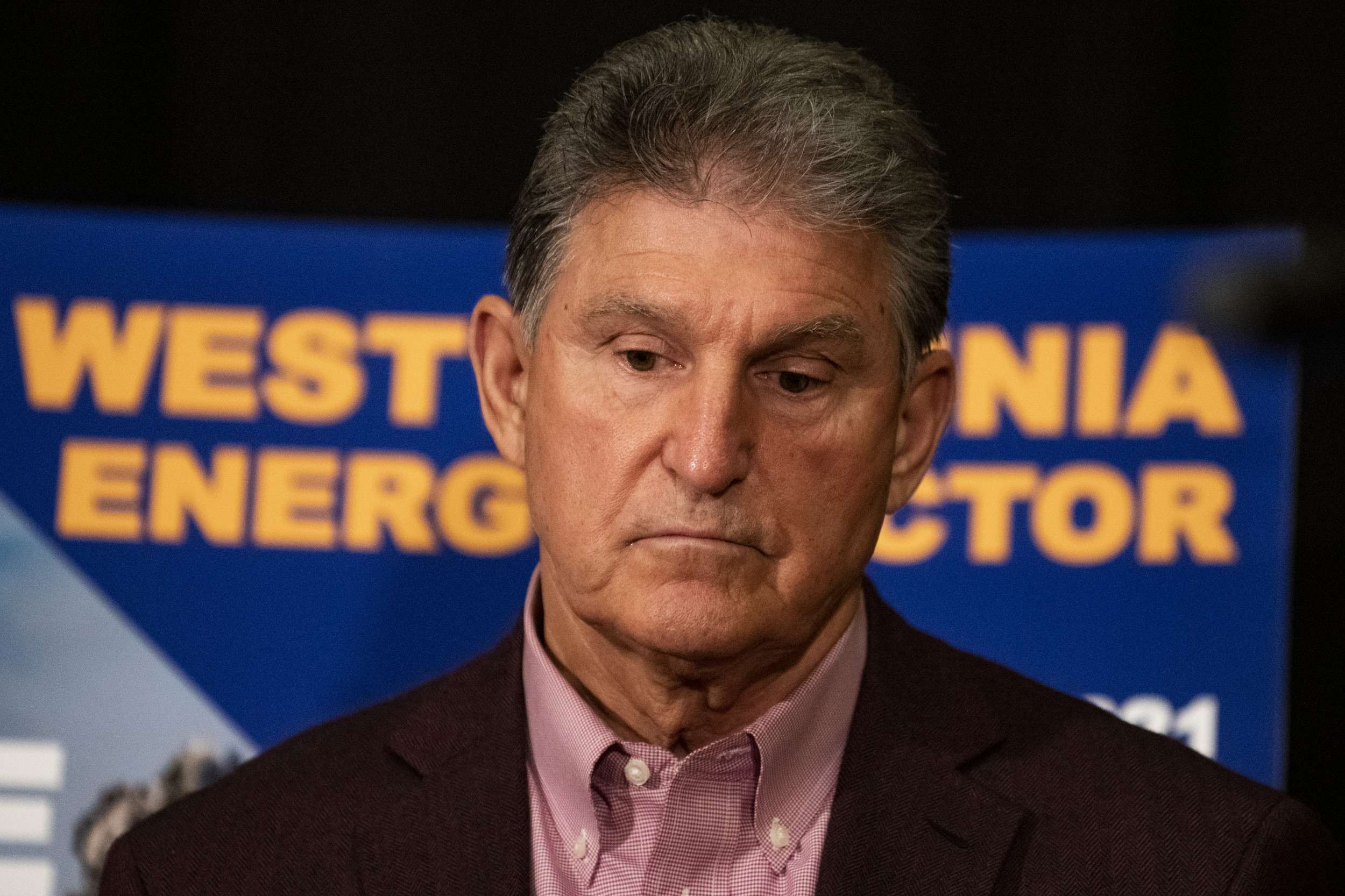 image for Joe Manchin Blasted As 'Cowardly, Power-hungry White Dude' Over Vote Rights