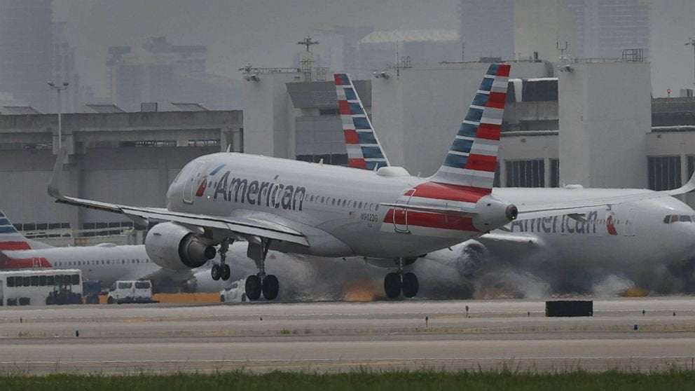 image for American Airlines cancels hundreds of flights amid staffing, maintenance issues