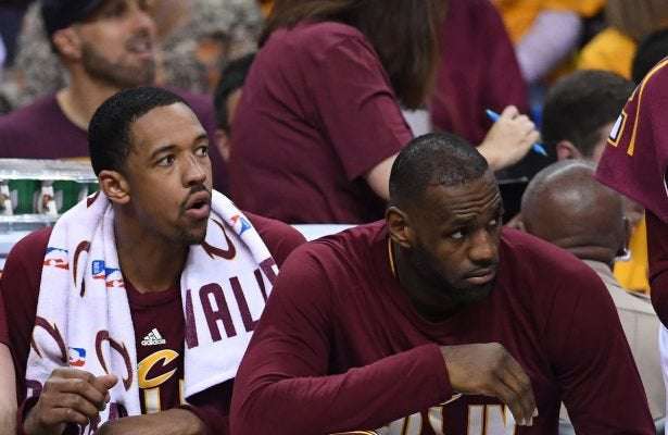 image for Channing Frye reveals what LeBron would do to his Cavs teammates if they didn’t shoot the ball
