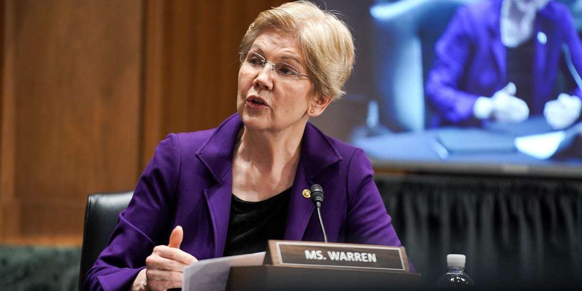 image for Elizabeth Warren says Jeff Bezos 'forgot to thank all the hardworking Americans who actually paid taxes' after his space flight